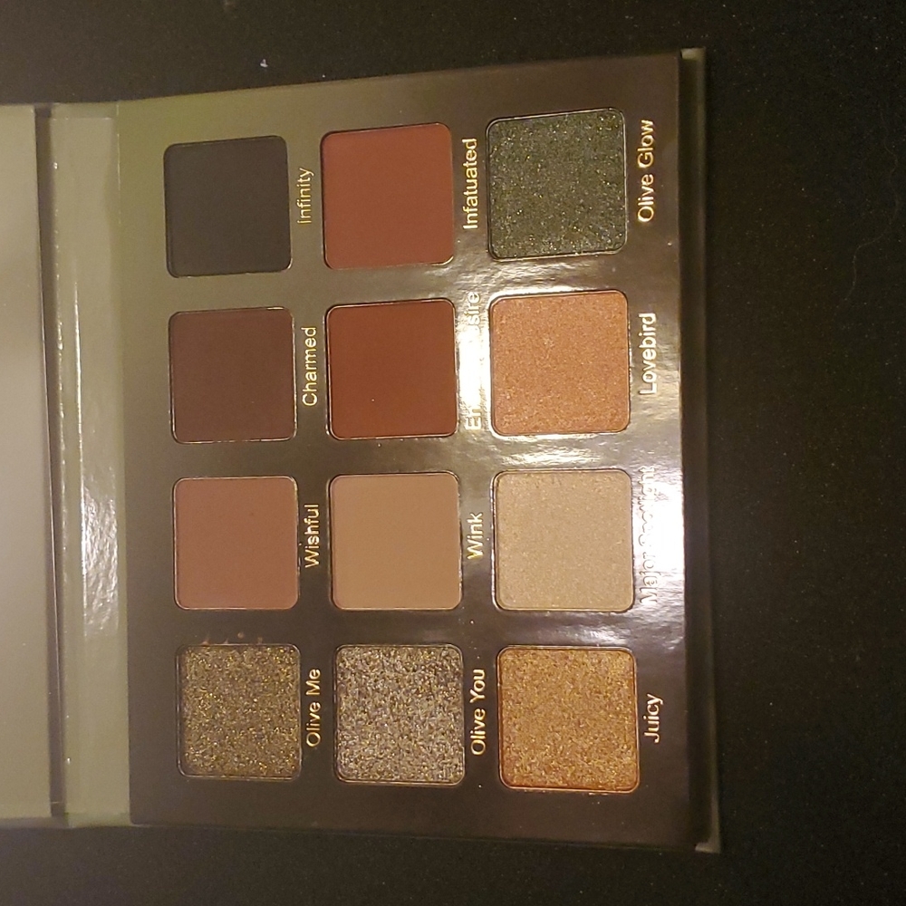 VIOLET VOSS OLIVE YOU FOREVER